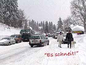 Primary German: weather words, "It's snowy"